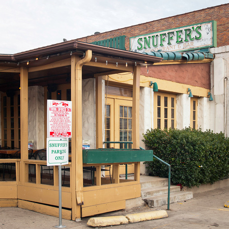 Bankruptcy @ Snuffers 0313_7dn9252